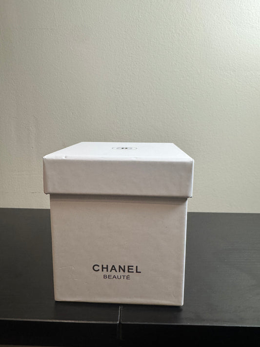 Chanel Snow Globe (New/GWP)
