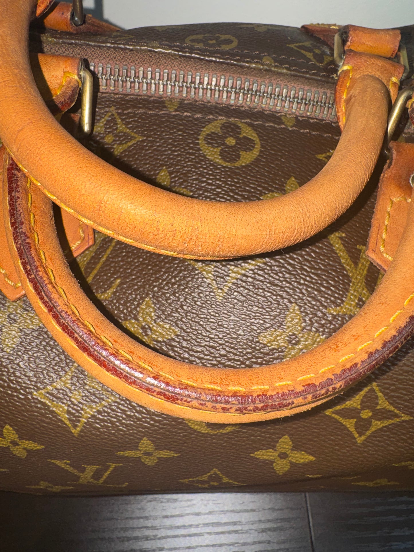 Louis Vuitton Speedy 30