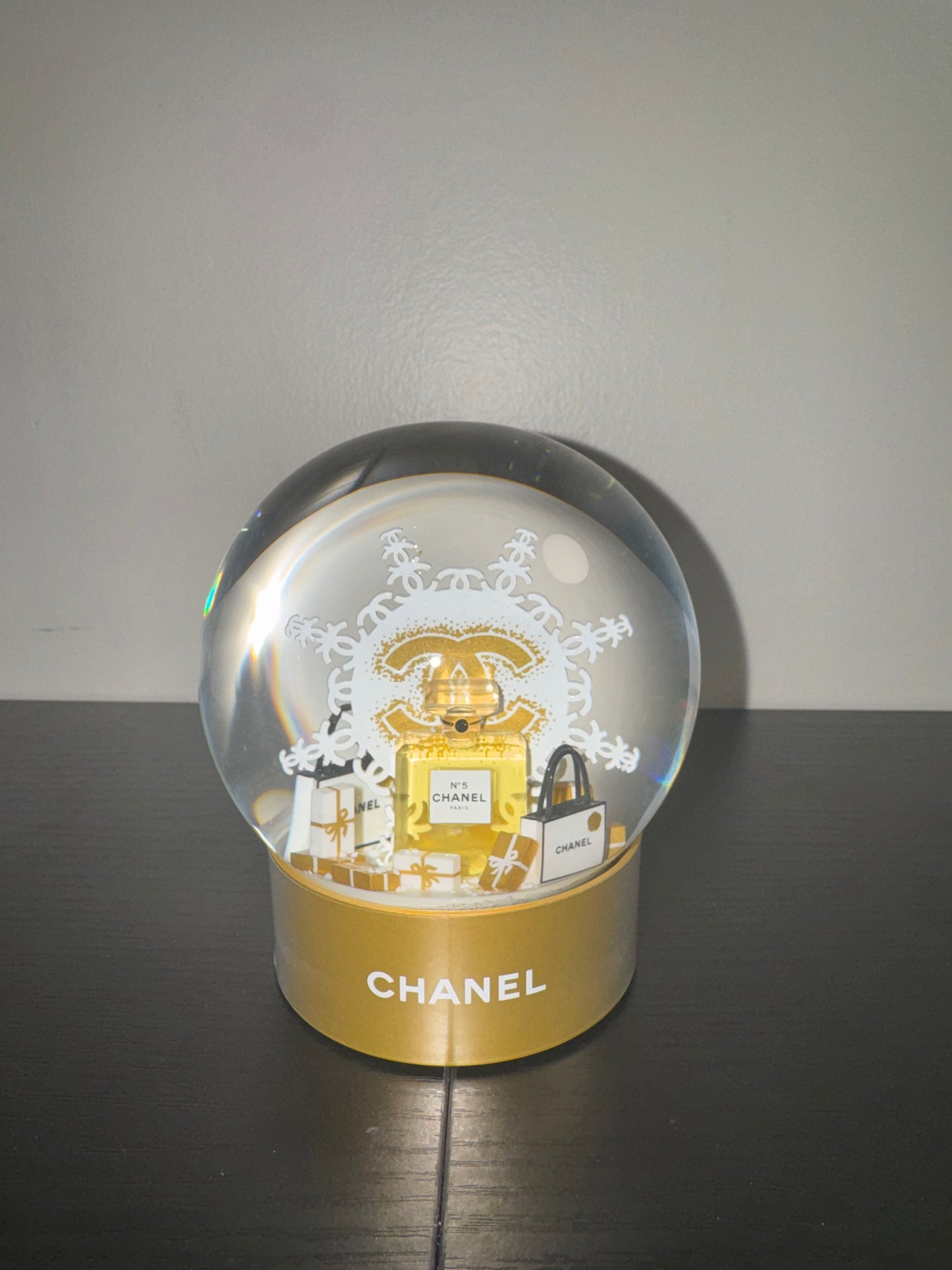 Chanel Snow Globe (New/GWP)