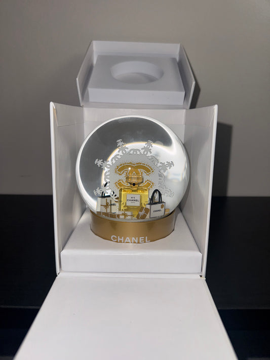 Chanel Snow Globe (New/GWP)